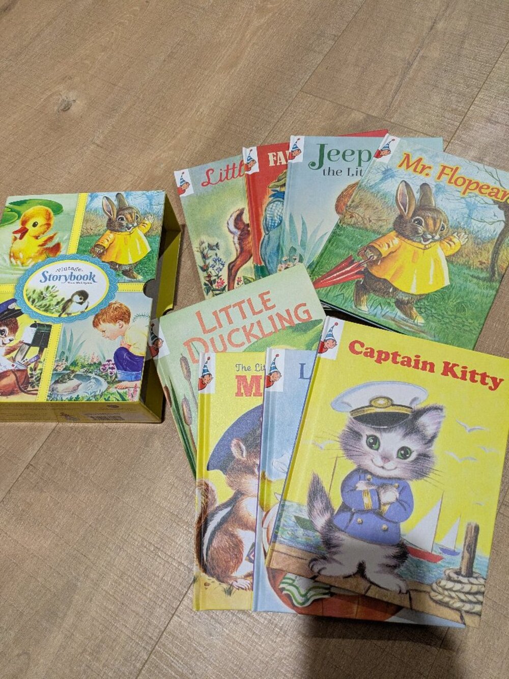 Animal Stories: Vintage Storybook" 8-book box set by Cottage Door Press NEW